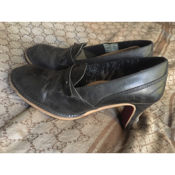 DIESEL ‘Dottie’ Round Closed Toe Red Bottoms Leather Classic Retro Black Pumps 3 - Picture 2 of 8